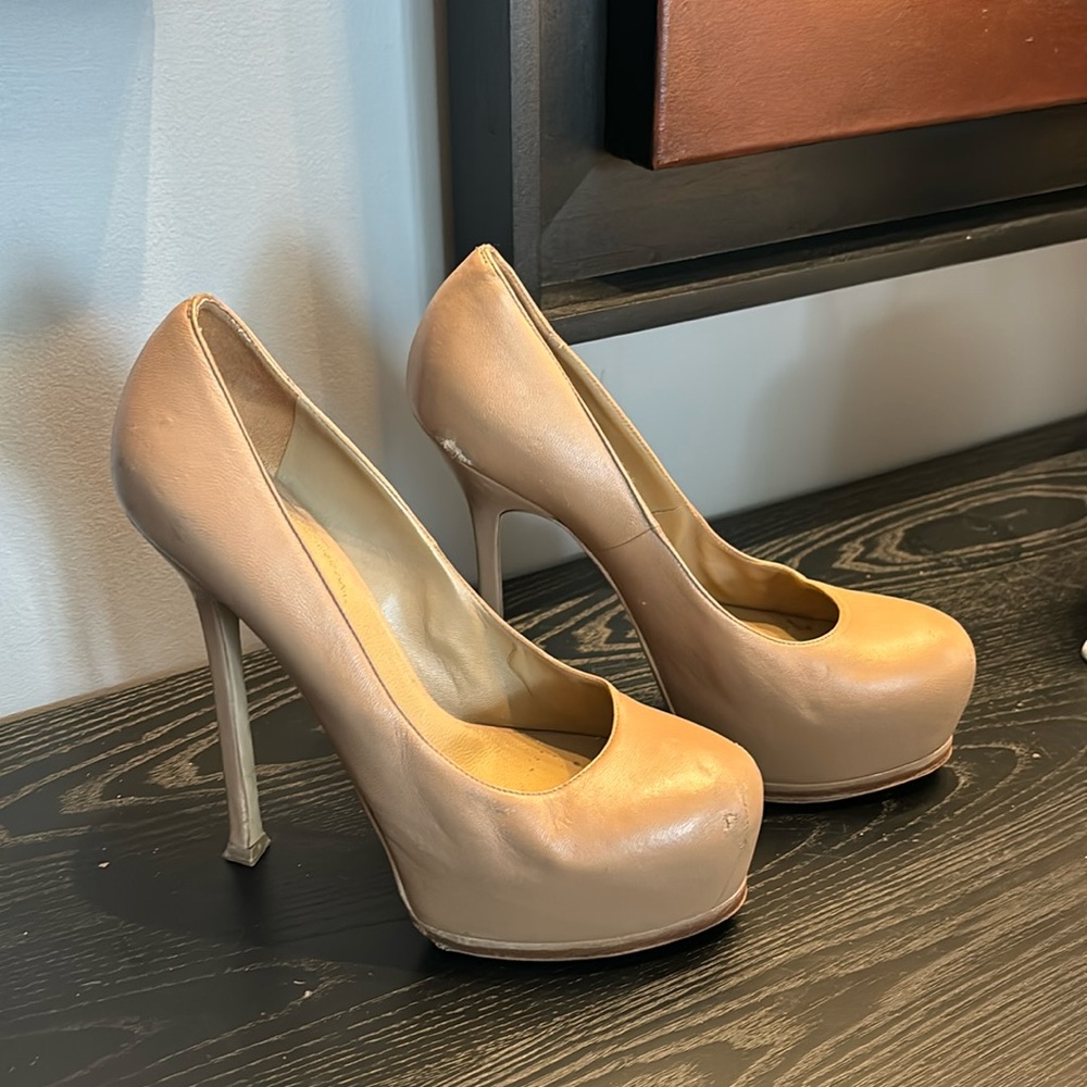 YSL Nude Pumps
